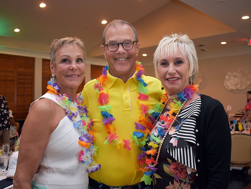 Kathryn and Lee Edstrom and Elizabeth Russell