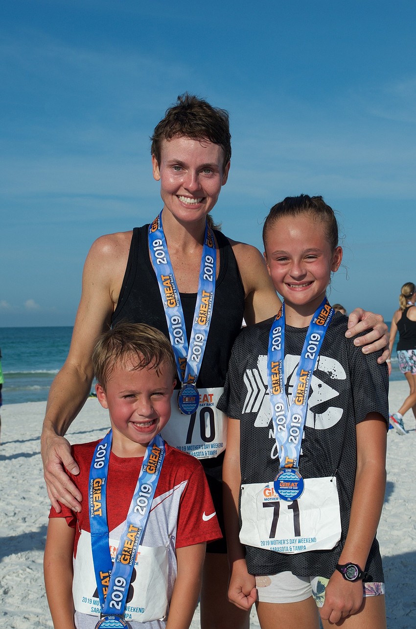 Julie Shea ran with her children, Sullivan, left, and Addison.