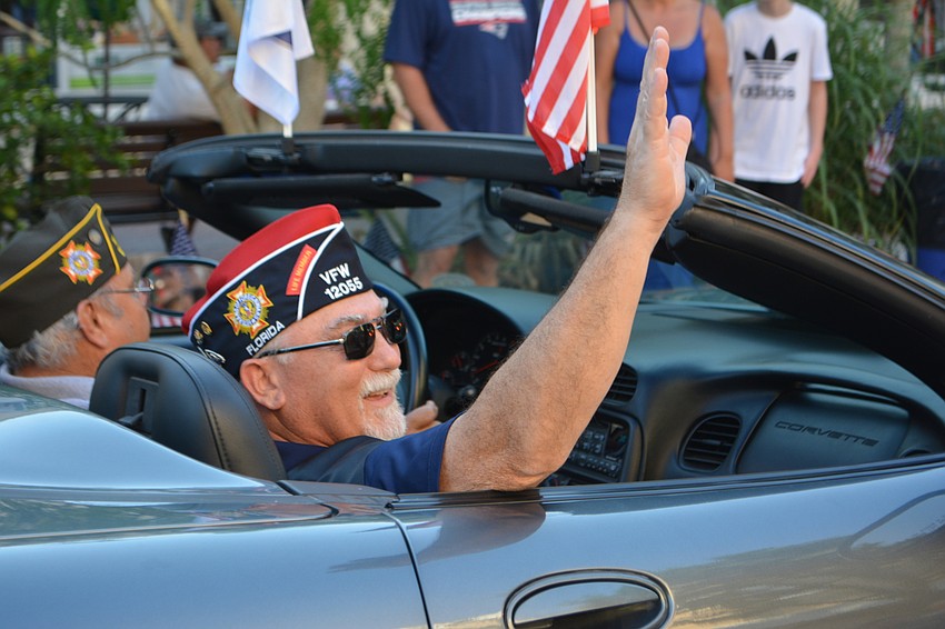 Grand Marshall Dave Daily of Mill Creek thanks the crowd for supporting the veterans.