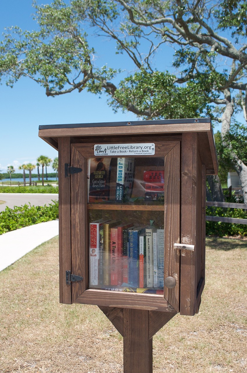 A courtesy sharing library allows park visitors to leave a book and borrow a book.