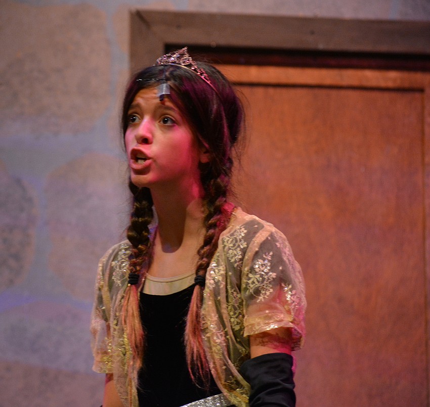 Delaney Martin as Ella.