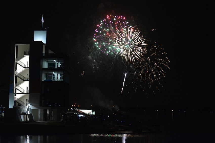 Fireworks started at 9:15 p.m. sharp and lasted about 20 minutes. Thousands of spectators watched from Regatta Island, as well as from posts along the lake bank at Nathan Benderson Park.