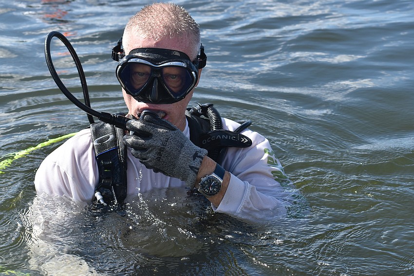 Al Jeffrey prepares for a dive.
