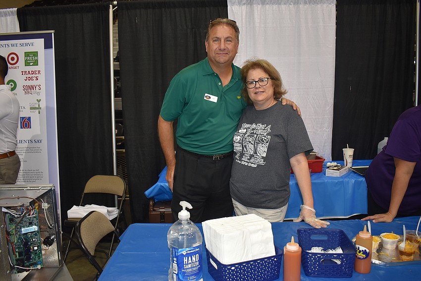 Tom and Susan Wiegele explained the Cincinnatti phenomenon of Skyline Chili to those unfamiliar with the chili and spaghetti dish.