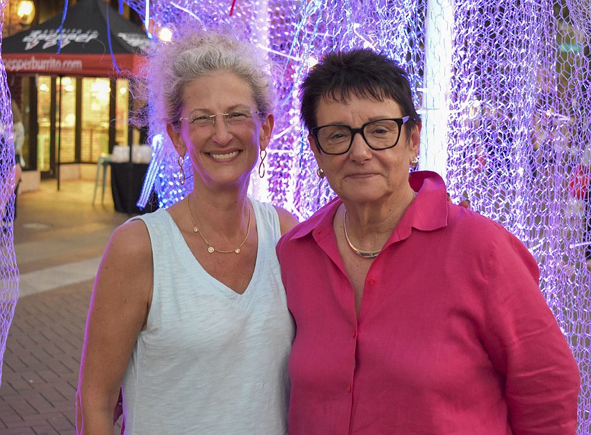 Pamela Olin and Linda de Mello