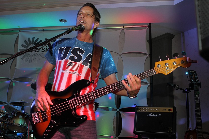 Ken Putz sang to the crowd.