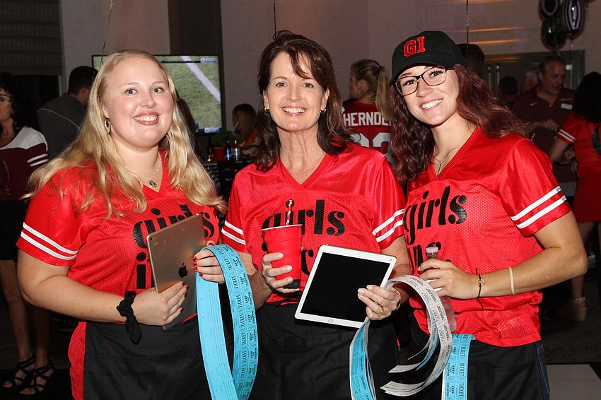 Jessie Wingar, Lisa Keefer and Shannon Furey