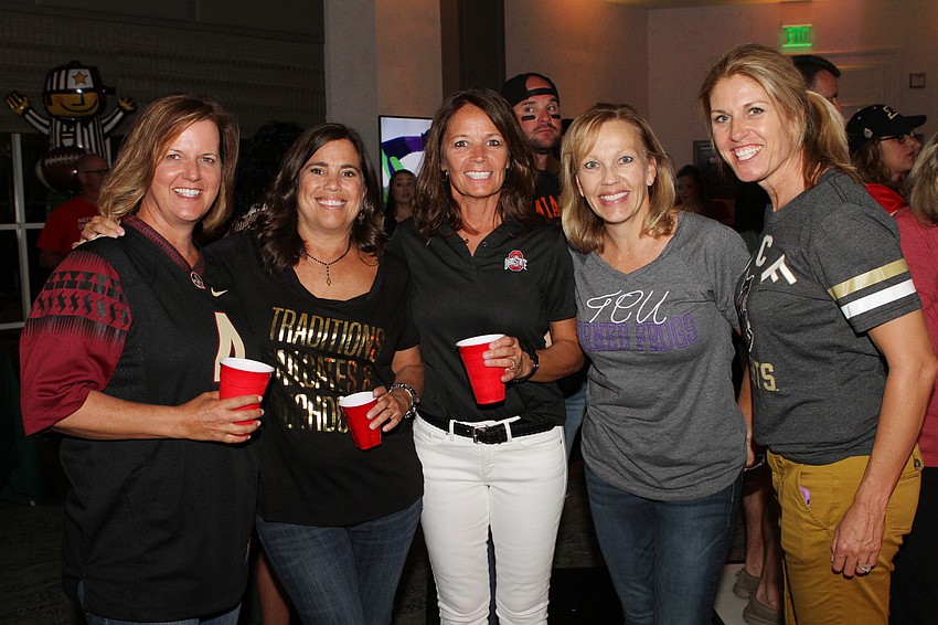 Carla Rodman, Renee Hebda, Michelle Cones, Jayne Del Medico and Melissa Tomasso