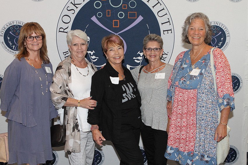 Pam Green, Karen Siva, Donna Geisdorf, Diane Pierce and Susan Woods