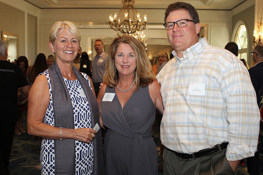 Meike Dooley with Sharon and Eric Van der Walde