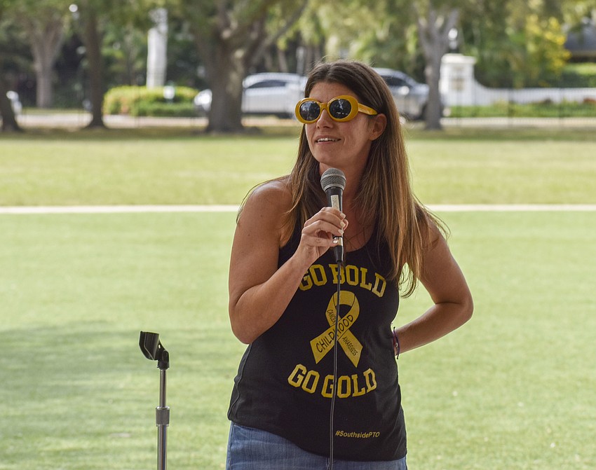 Laura Gilkey thanks the school for their part in the district-wide fundraiser .