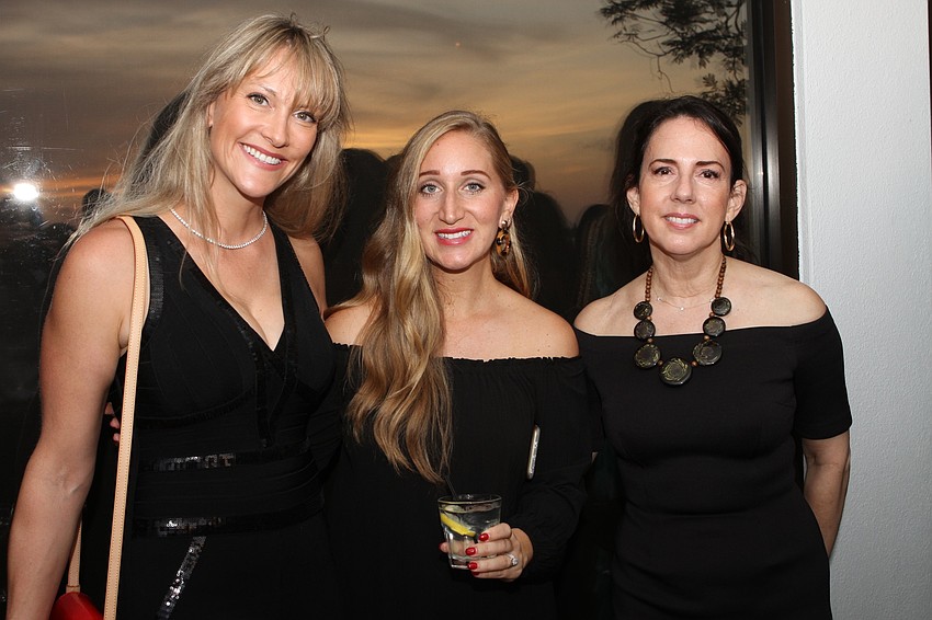 Eleni Marinucci, Laura Crowley and  Clara Reynardus de Villanueva