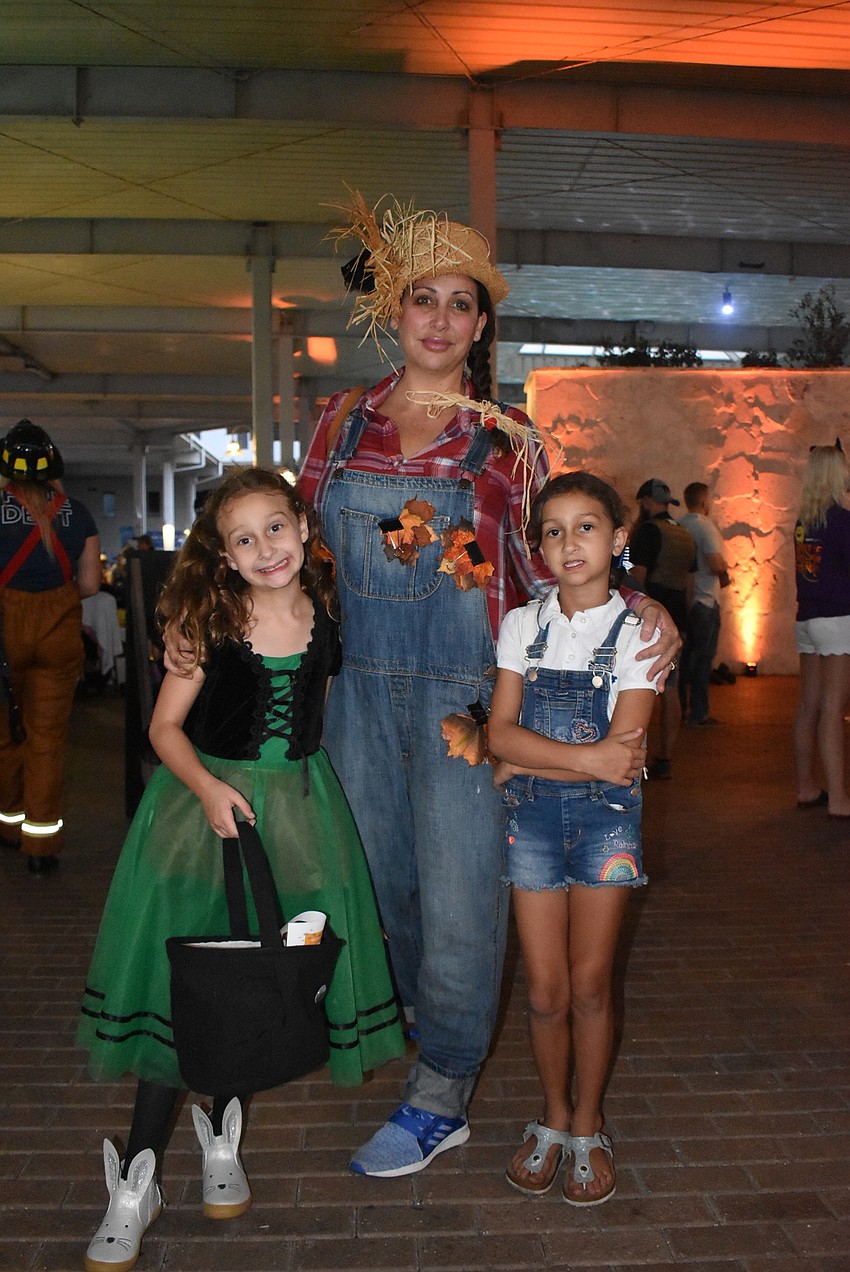 Hattie, Holly and Georgia Gamble.