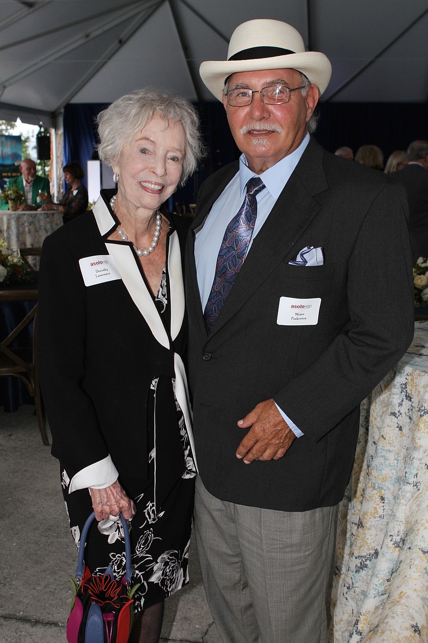 Dorothy Lawrence and Moses Pinkerton