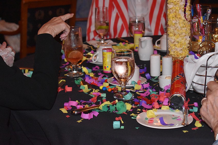 Confetti popped out to decorate the tables.