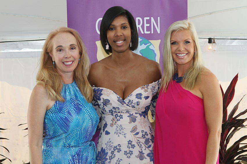 Co-chairwomen Renee Ryckman, Samantha Gholar and Krystel Beall