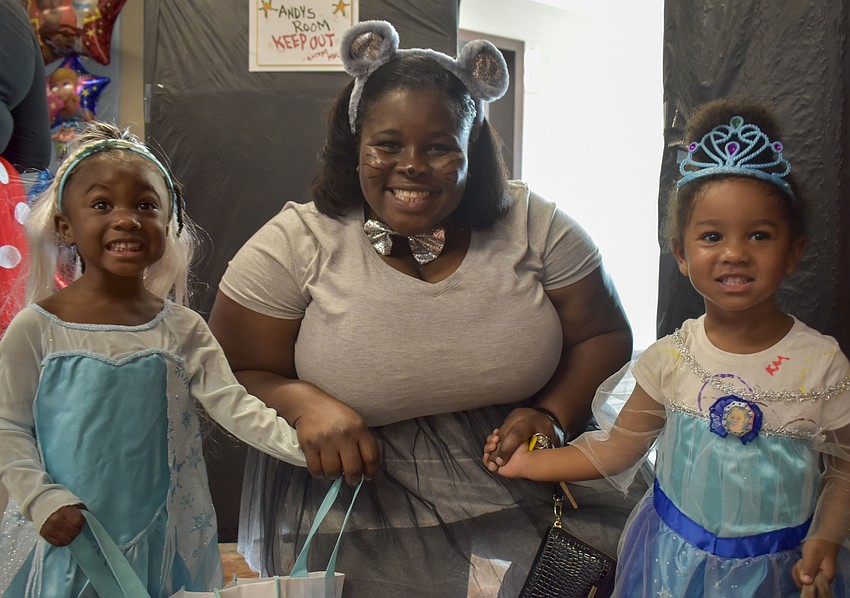 Kelani McDow, 2, Jody-anne Beezer and Wanda Key, 3