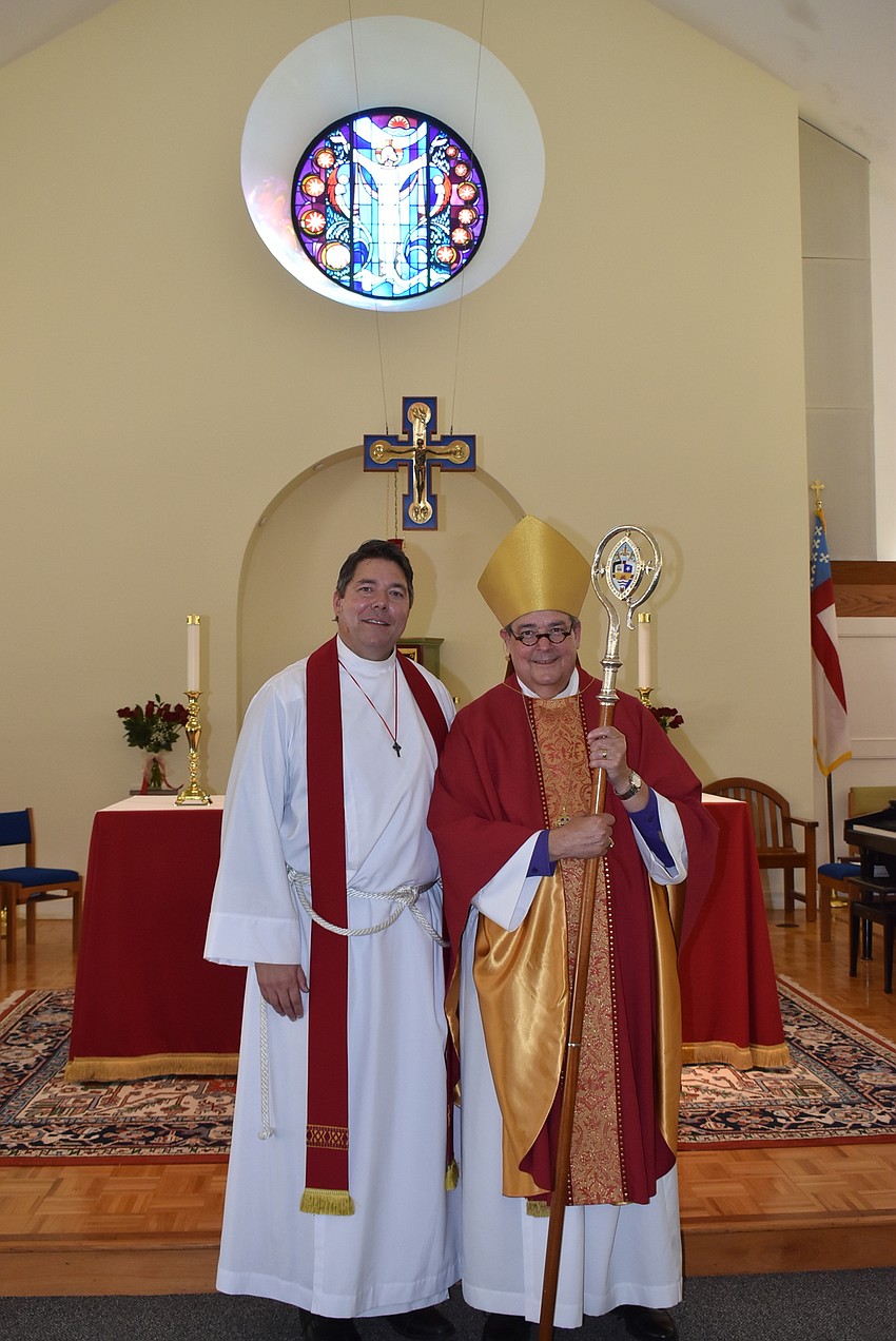 Father Dave Marshall and Bishop Dabney Smith.