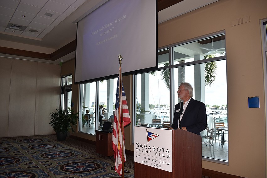 Ken Marsh speaks to the club.