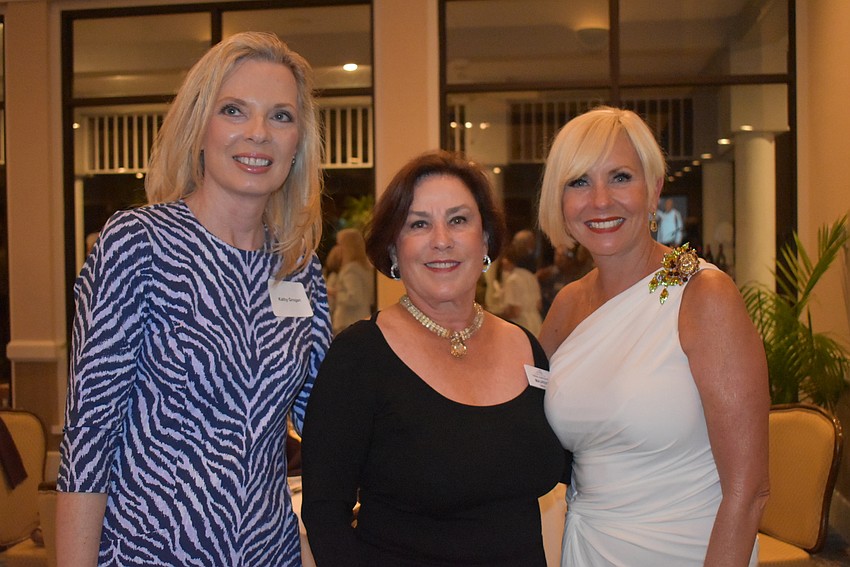 Kathy Grogan, Maureen Gibson and Teresa Simmons.
