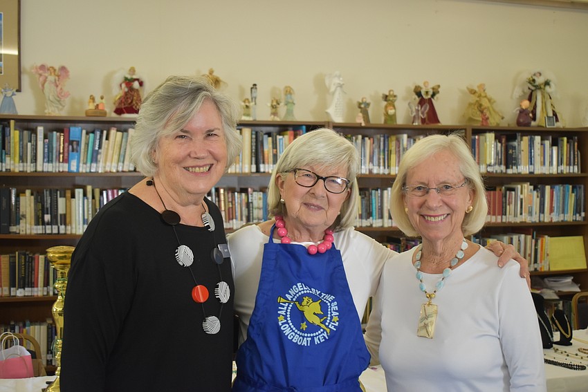 Pam Toft, Heidi Thomas and Daphne Walker.