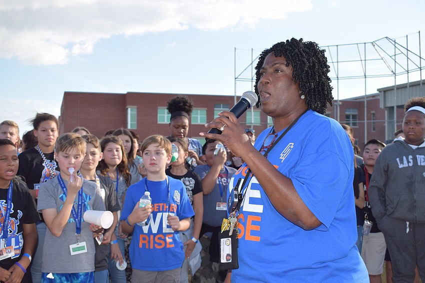 Principal Angela Lindsey wishes the more than 600 Mona Jain Middle School students a wonderful Thanksgiving break.