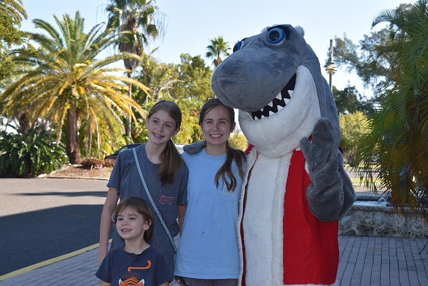 Evelyn, Abigail and Ethan Cherry.