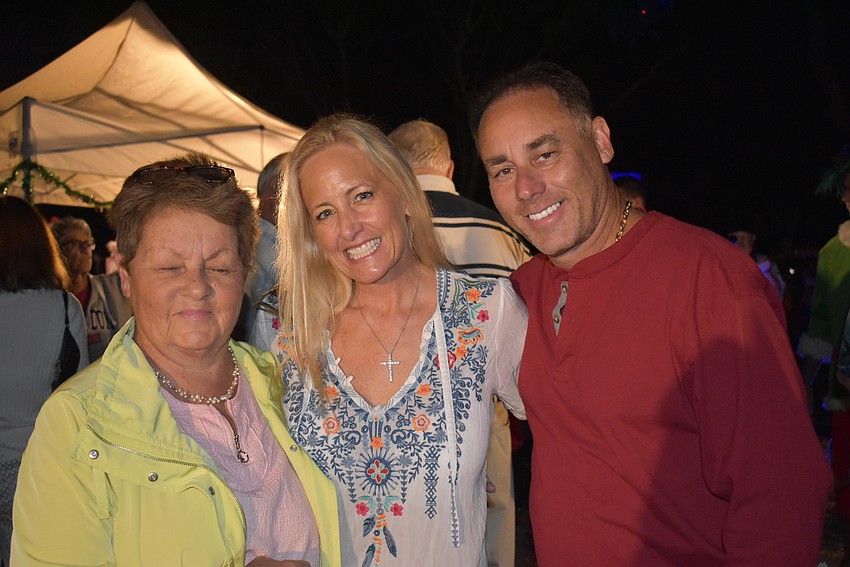 Elaine, Lorraine and Larry Ziff.