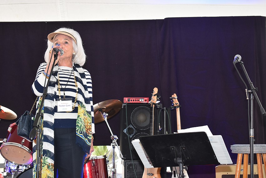 Graci McGillicuddy thanks the crowd.