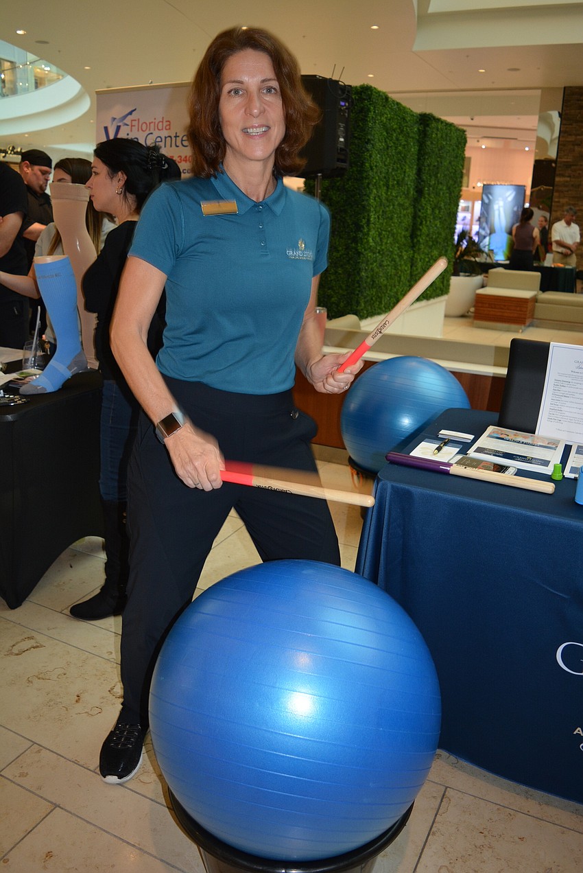 Grand Living's Carisa Campanella demonstrates th 