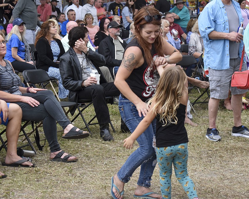Rachel and Autumn Stevens dance to Fleetwood Max.