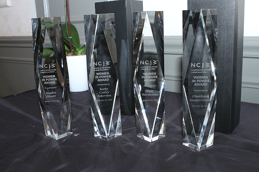 Sandi Stuart, Kathy Schersten, Patti Wertheimer and Charlayne Hunter-Gault received awards.
