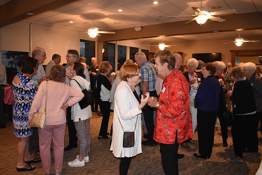 The clubhouse stayed packed throughout the night.