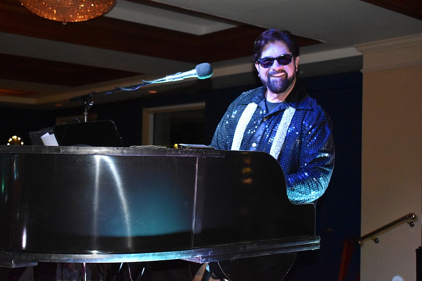 Tim McCaig plays to the crowd.