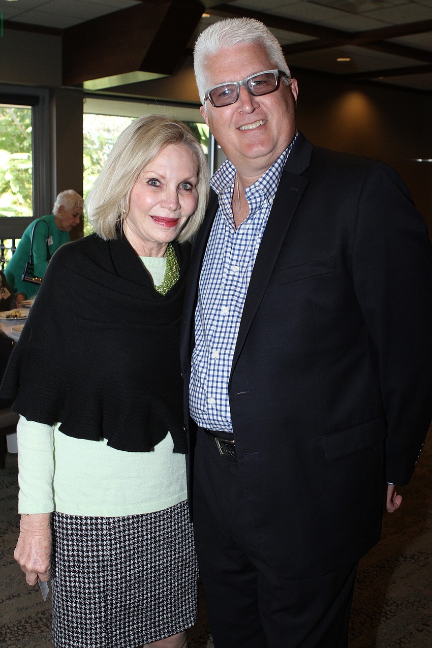 Hillary Steele and Michael Scott