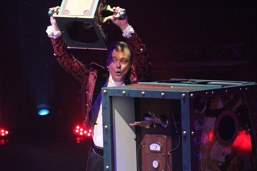 Co-Chairwoman Jaclyn Brunckhorst mixed it up with a robot.