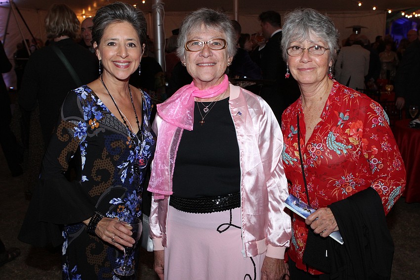 Donna Hoefer, Phyllis Siskel and Gail Clifton