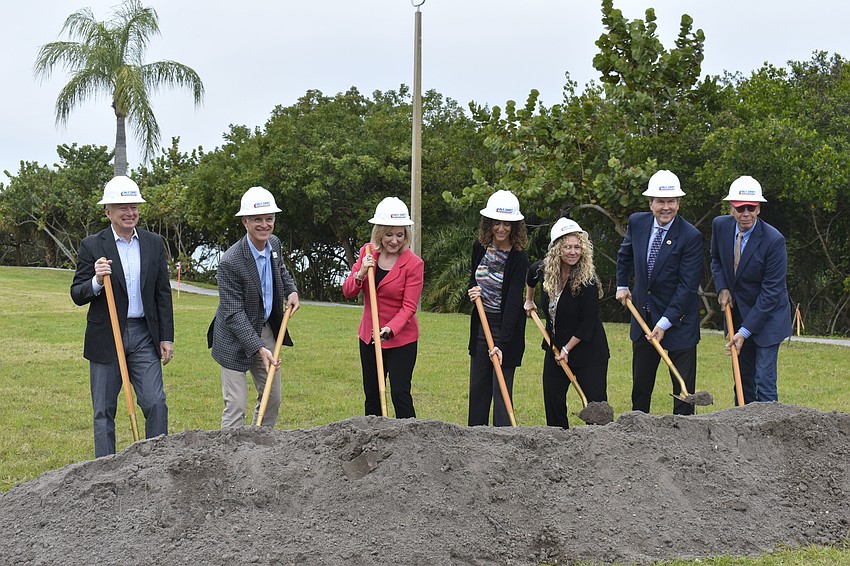 A.G. Lafley, Bill Waddill, Teri Hansen, Rebecca Barancik, Jen Ahearn-Koch, Vern Buchanan and Tom Barwin break ground on the project.