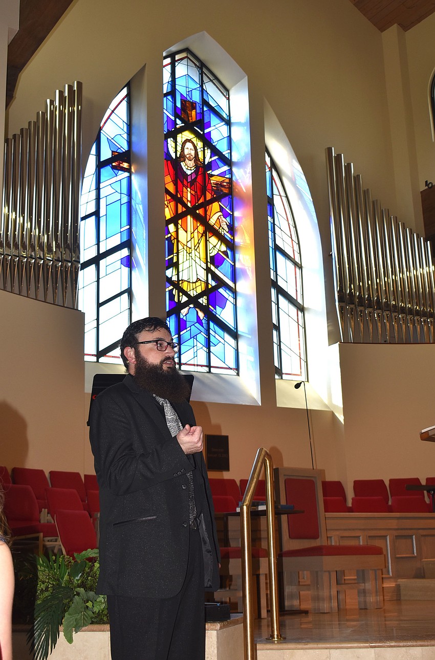 Jeremy Silverman addresses the crowd.