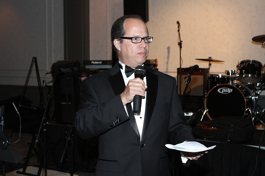 Hector Munoz  spoke to the crowd.