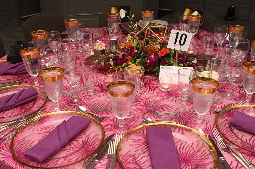 The table had Vegas-themed decor.