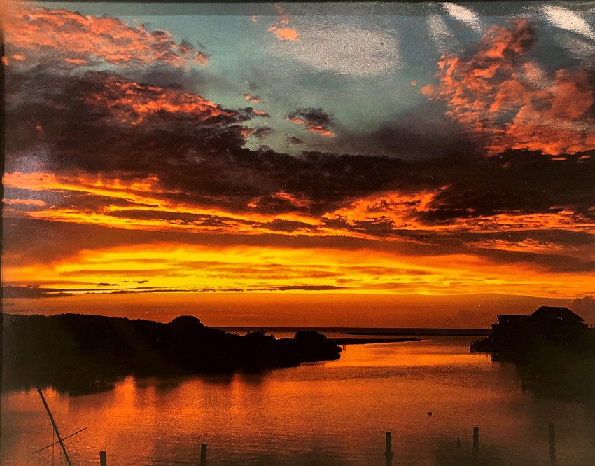 A magnificent sunset over the Gulf one evening from Siesta Key | Stephen Jordan