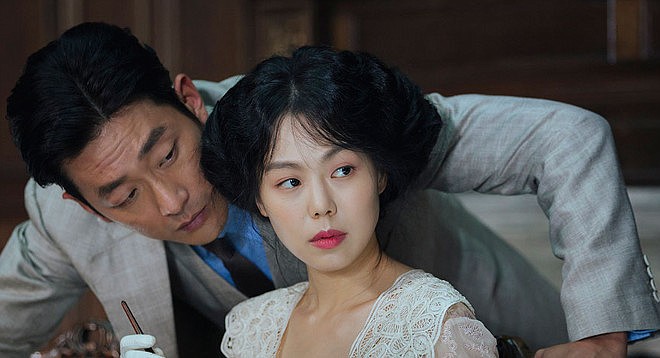 Ha Jung-woo and Kim Min-hee in "The Handmaiden." Photo via Amazon Prime.
