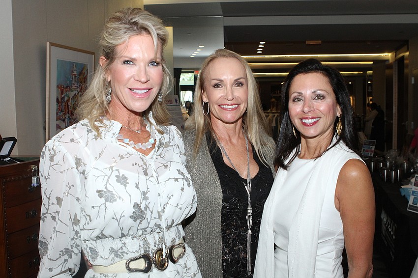 Dawn Spencer, Jessica Lange and Rita Thibault