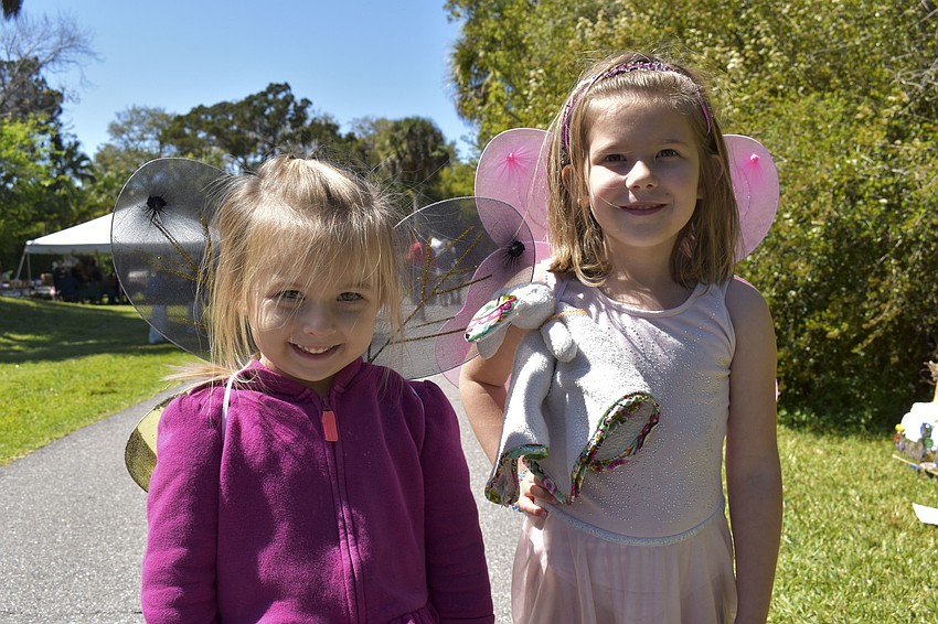 Reagan Purdy, 4, and Mikayla Turner, 5