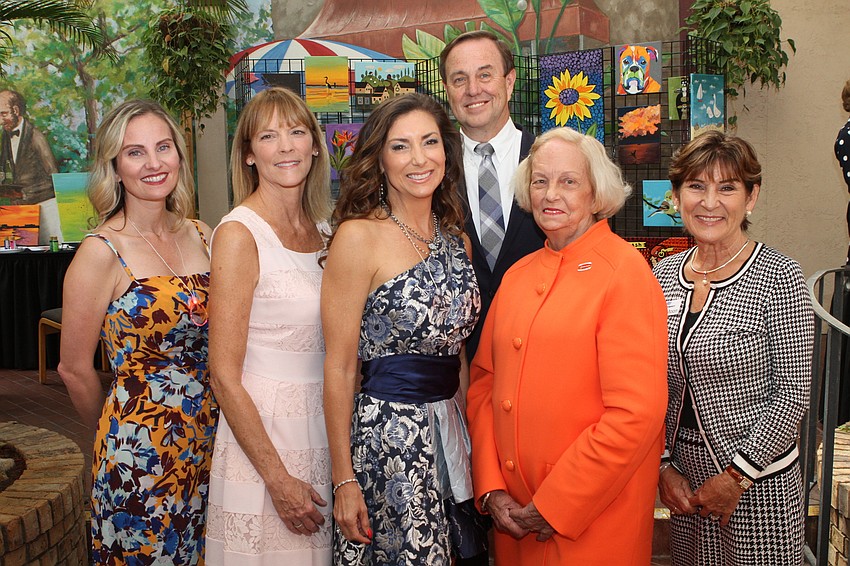 Co-Chairwomen Sydney Gruters, Kathy Paulsen, Donna Koffman, CEO Tom Waters, Honoree Ginger Judge, and Co-Chairwoman Trudy Moon