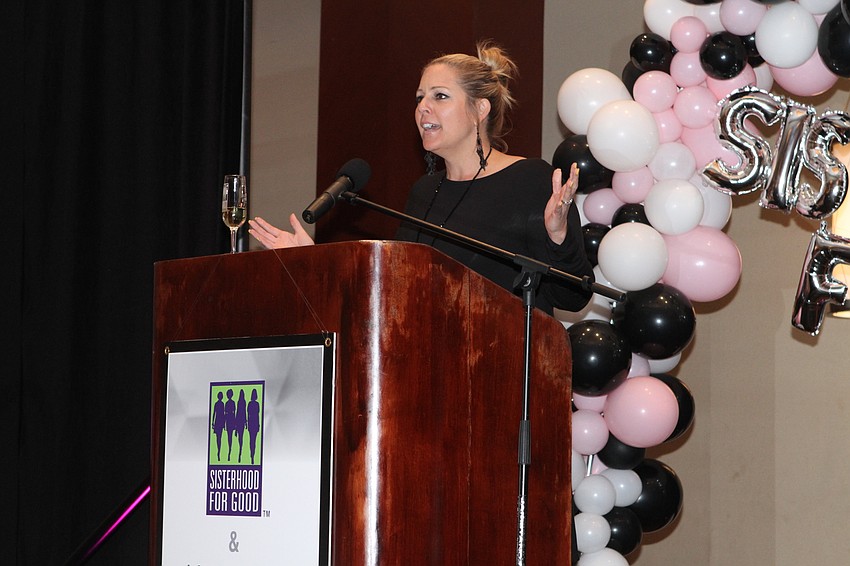 Celebrity emcee Meredith Michaels warmed up the crowd.