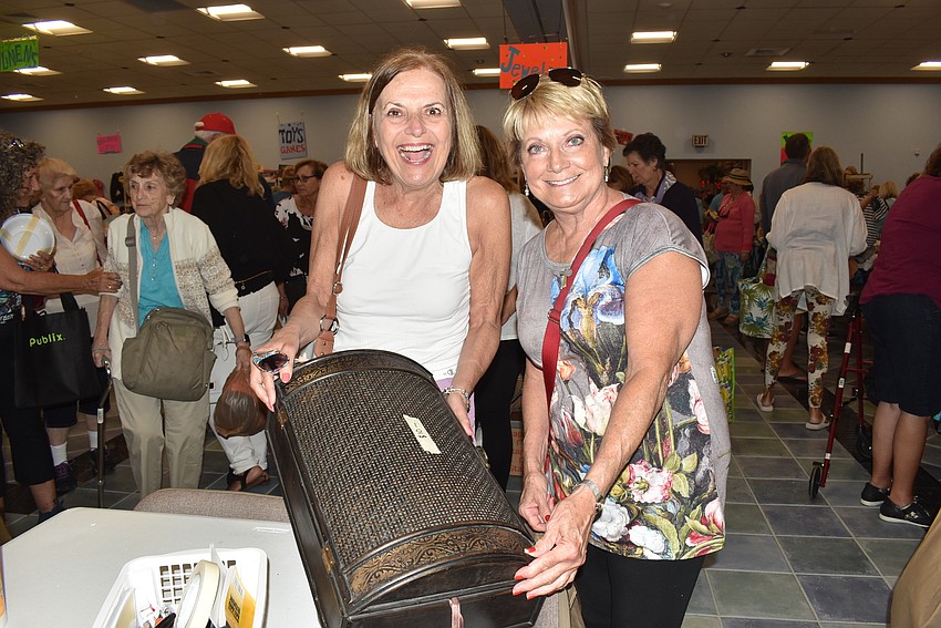 Audrey Dolan and Jeanne Topic