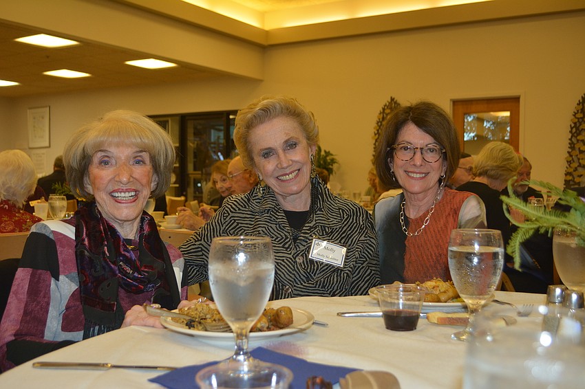 (Left to right) Doris Kaplan, Molly Schechter and Elaine Kaufman pose during shabbat dinner Friday night at the inaugural Israel Weekend at Temple Beth Israel.