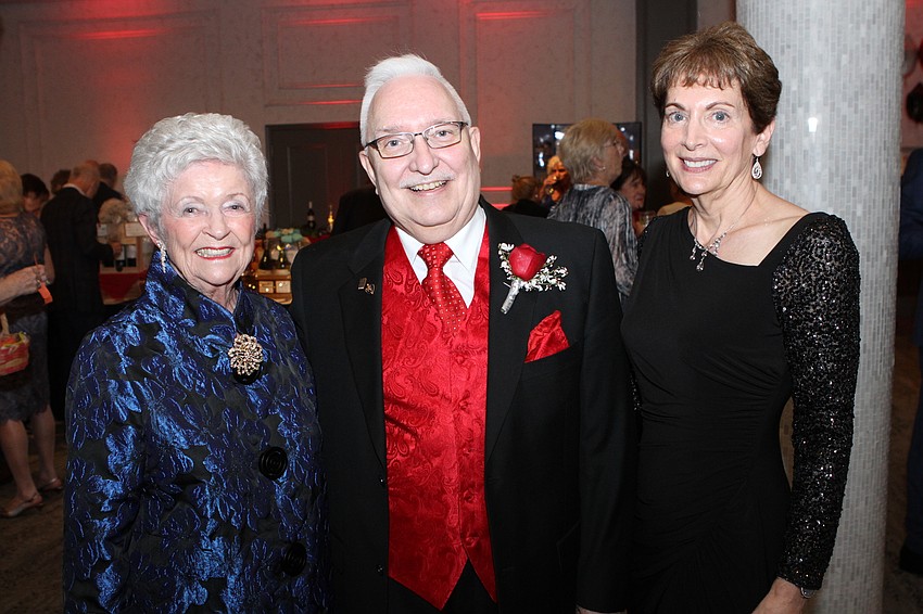 JoAnn Burhart, honorary chair John Fischer and Executive Director Marcy Miller